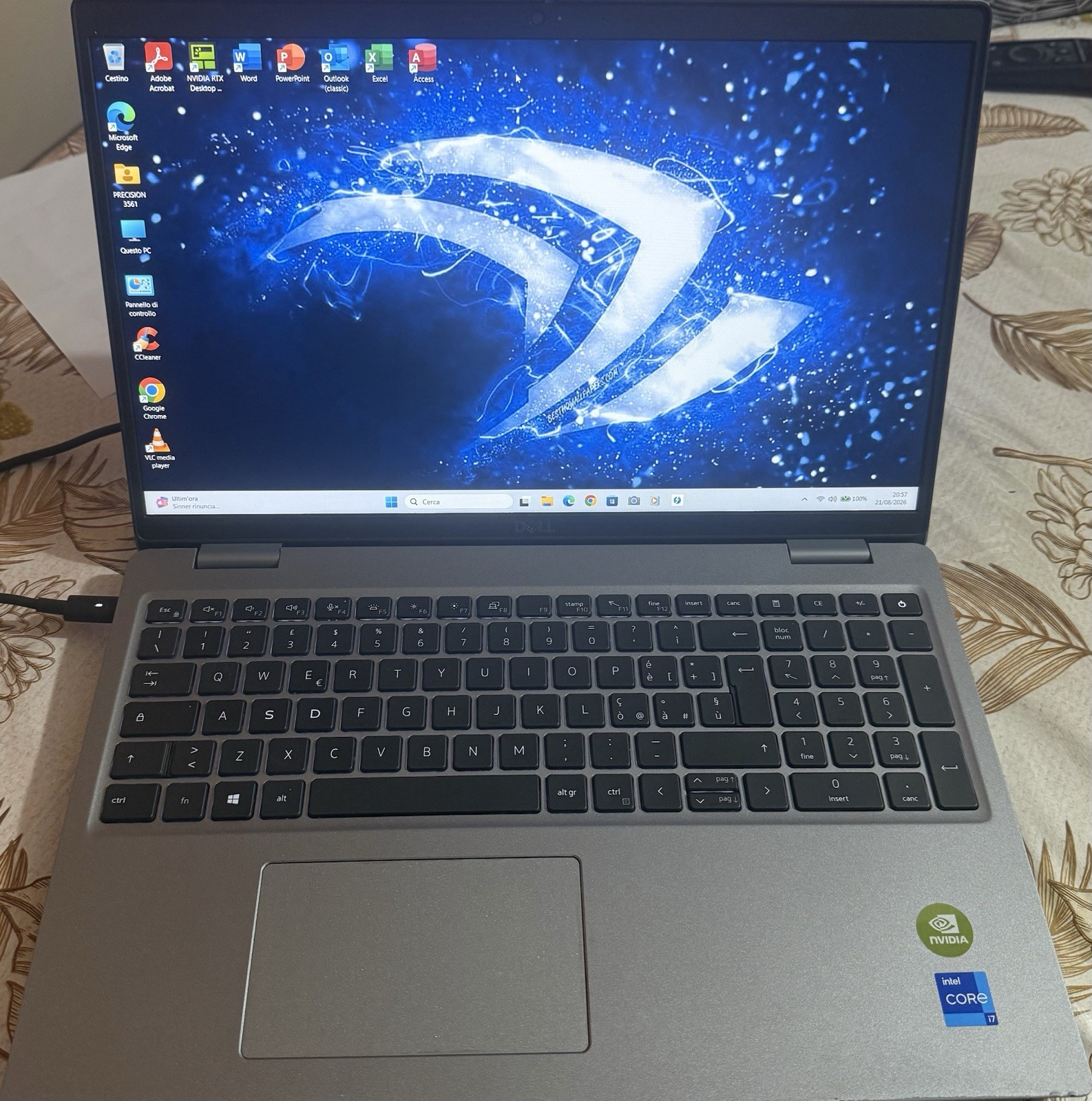 DELL PRECISION 3561-15,6”FHD-INTEL CORE I7-11800H-SSD512GB-32GBRAM-NVIDIA
