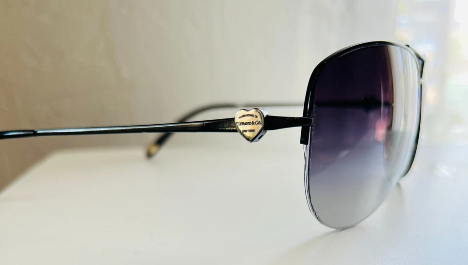 Tiffany Co women's sunglasses-logo heart TF 3021 - Image 3 of 4