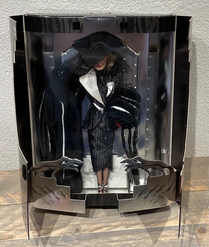 101 Dalmatians Power in Pinstripes Cruella de Ville Barbie NRFB Great Villains