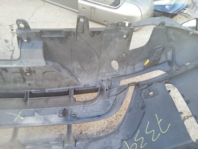 2017-21 Land Rover Discovery HSE L462 FRONT Bumper Oem HY32-17F003