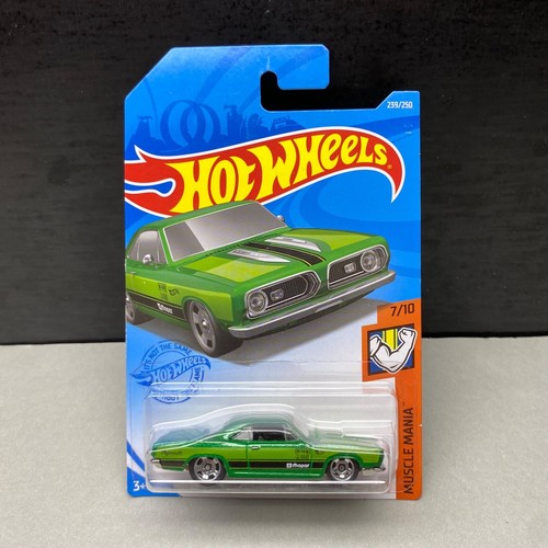 Hot Wheels '68 Plymouth Barracuda Formula S Muscle Mania 7/10