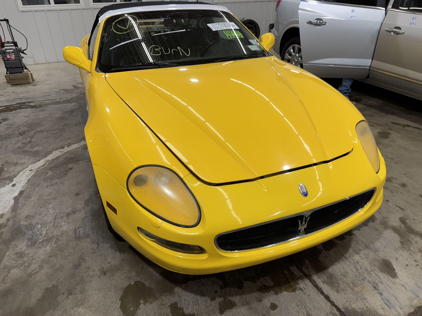 02-06 MASERATI SPYDER CAMBIOCORSA PASSENGER RH FRONT SIDE FENDER, YELLOW 231246