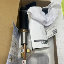 FAUCETURE LS4200CXL Frankfurt Single-Handle Bathroom Faucet W/ Deck Plate READ