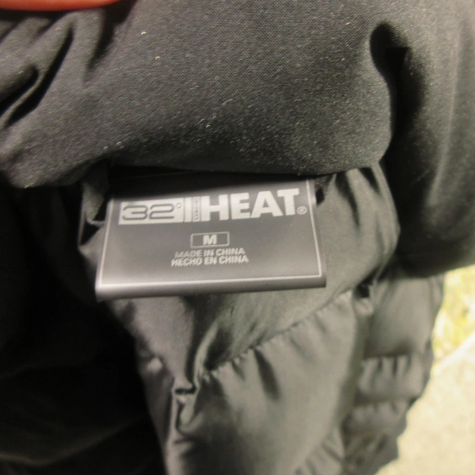 Chaqueta acolchada con capucha 32 Degrees Heat para mujer M negra cremallera completa usada en excelente estado Foto 3 de 4