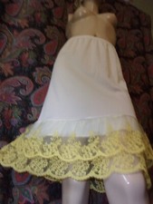 Vintage Jody California Yellow Polyester Knit A-line Lace Ruffle Half Slip XS