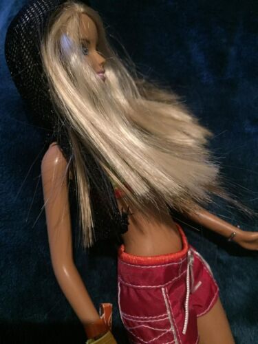 barbie doll cheveux méchés Mattel  - Afbeelding 1 van 11