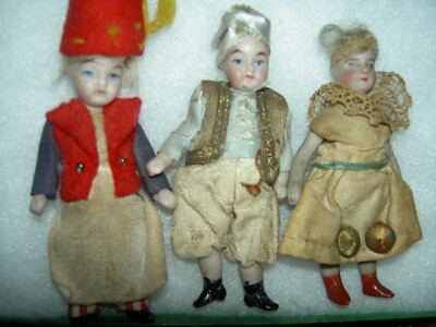 Couple De Poupées Miniatures Anciennes SFBJ - Liliputiennes - 13 Cm - Bisque