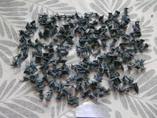 FIGURINES AIRFIX 1/72EME ALLEMANDS 14/18  275  PIECES VRAC VOIR DETAIL