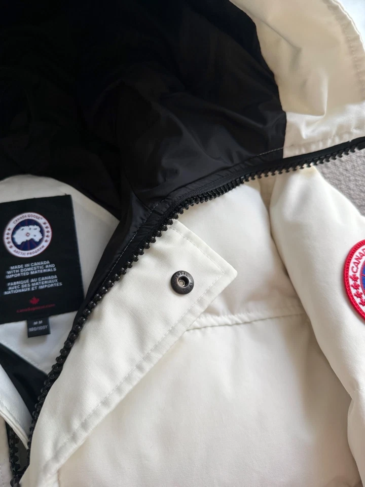 Authentic Men's CANADA GOOSE Macmillan Parka Down Puffer Jacket Size M - Image 4 of 4