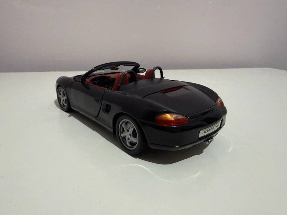 Porsche Boxster 1/18 Ut - Immagine 3 di 4