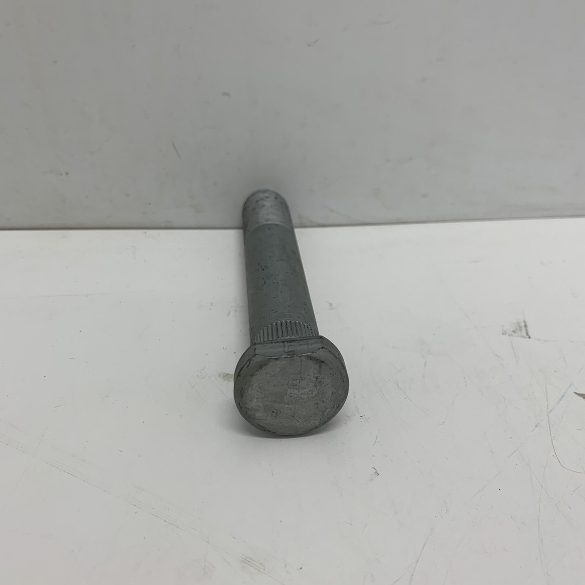 Genuine IVECO Wheel pin 42127253 | eBay 