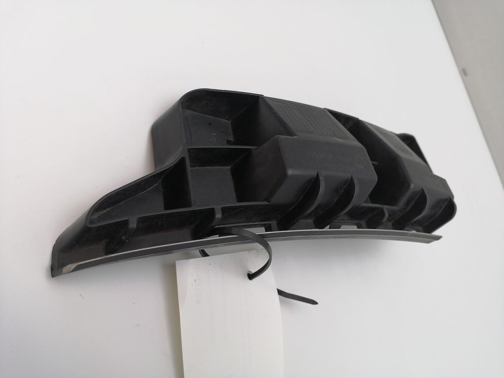 Mercedes-Benz C W204 Right Rear bumper mounting bracket 