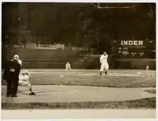 1950s FIDEL CASTRO TYPE 1 PHOTO 9.5x7.5 VINTAGE PLAYING BASEBALL FROM HIS ESTATE