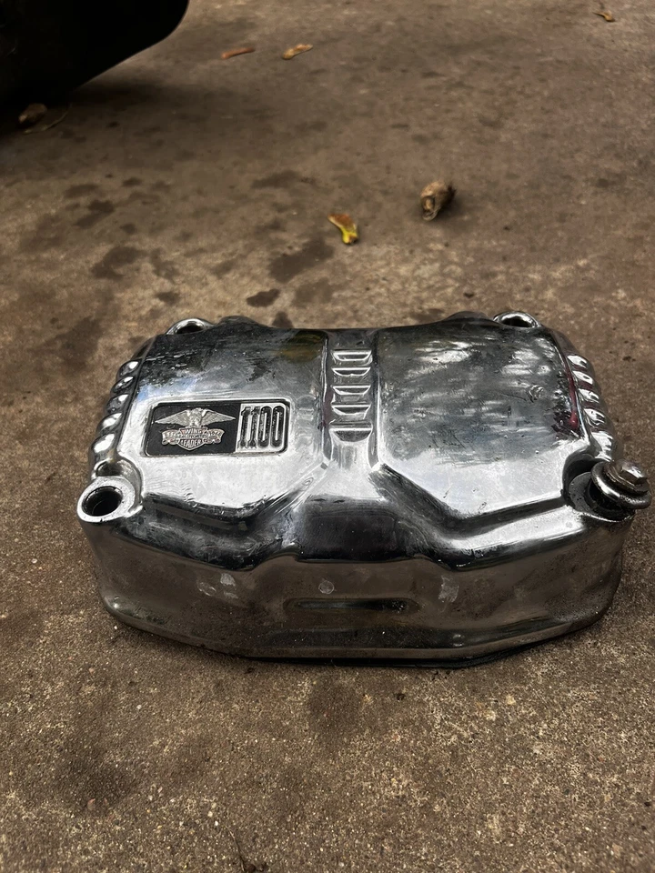 Honda Goldwing GL1100 1980-1983 cubiertas de válvula cromadas especialidades de arrastre Foto 2 de 3