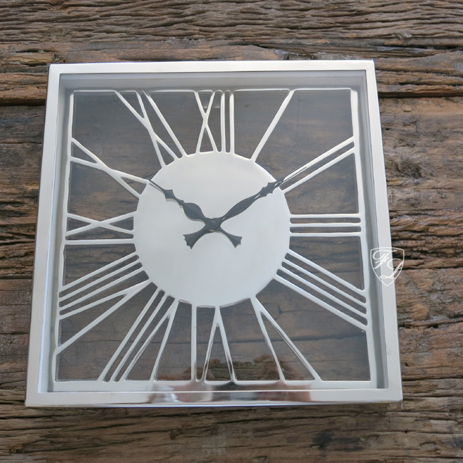 funk wanduhr quadratisch