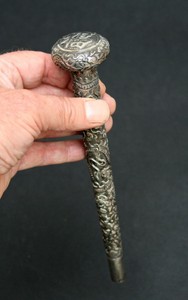 FINE ANTIQUE CHINESE SILVER WALKING STICK CANE PARASOL UMBRELLA HANDLE