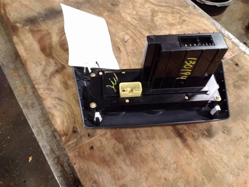 Mitsubishi Eclipse 2011 control de temperatura Foto 2 de 4