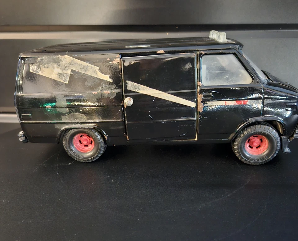 1983 A-TEAM Van ERTL Vintage 1:18 Scale Metal Sliding Door 11" Missing Driver - Image 3 of 4