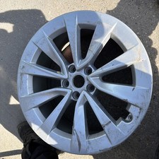 GENUINE TESLA MODEL 3 19" SILVER SLIPSTREAM ALLOY WHEEL 8.5J ET40 1044264-00-A