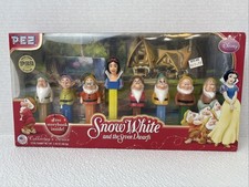 Disney PEZ Snow White and Seven Dwarfs Limited Edition Collectors Set 112821