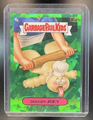 2022 Topps Garbage Pail Kids Sapphire #197a Doughy Joey Green Refr #45/50 J707 - Bild 1 von 4