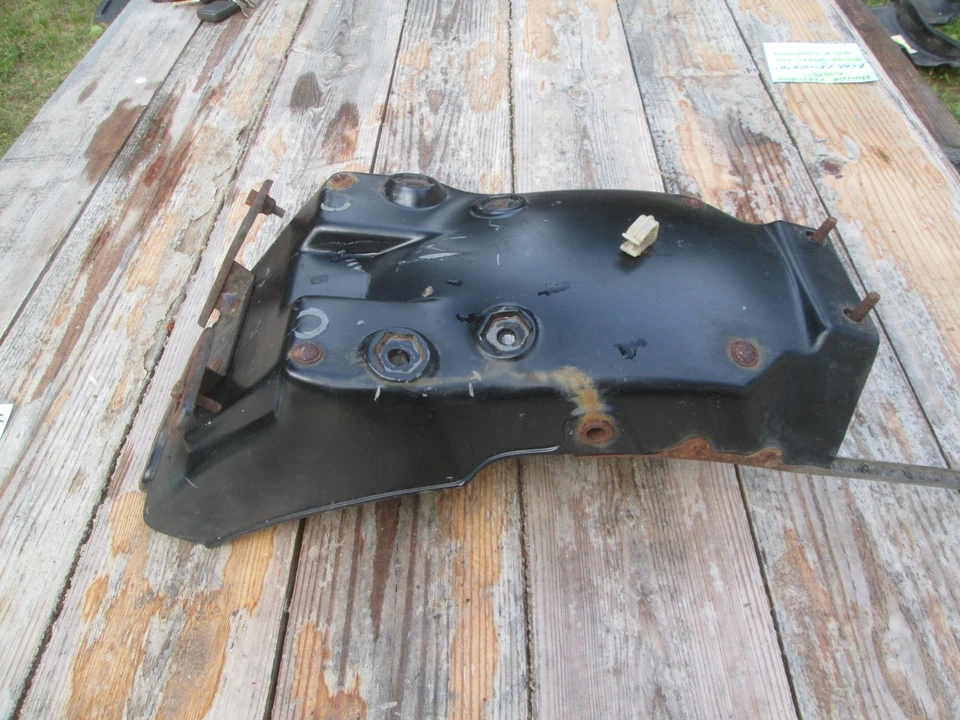 Guardabarros trasero Super Sport OEM 1979-1983 CB750F / 900F / 1100F A 80100-445-671ZA Foto 4 de 4