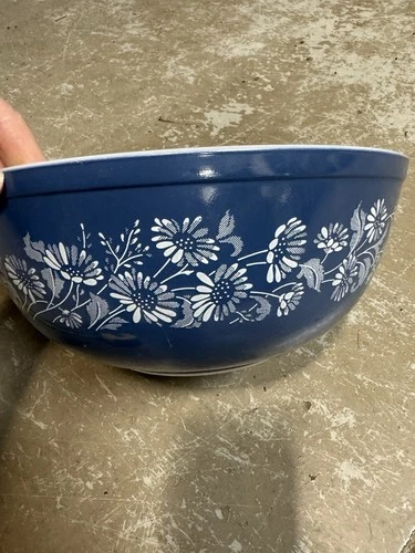 Pyrex Colonial Mist 404 Mixing Bowl