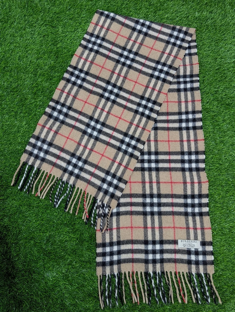 Preços baixos em Cachecóis e xales Burberry London bege para