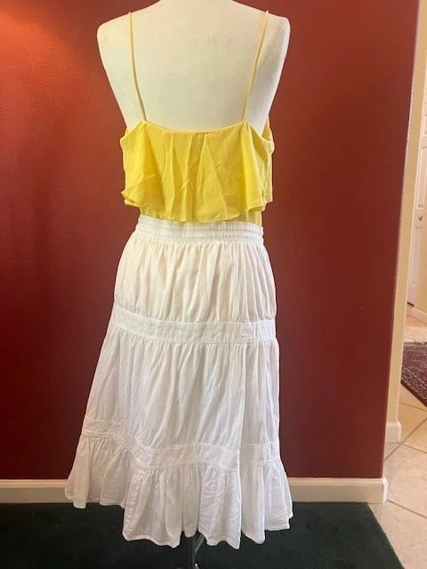 Theory Midi White Skirt Textured Tiered Lined Size Small - Image 3 of 4
