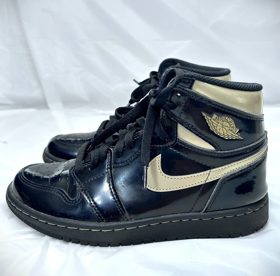 Air Jordan 1 Alto Negro Metálico 2020 555088-32 Talla 6Y/7,5W Foto 2 de 4