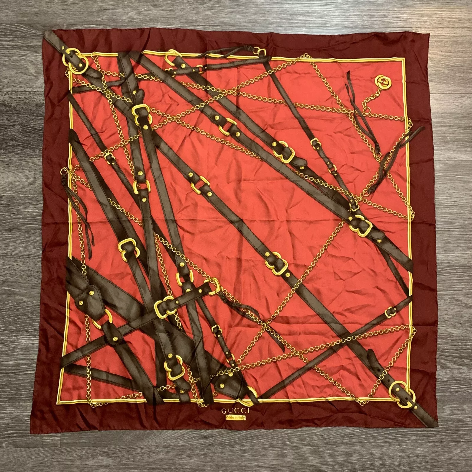 Foulard châle foulard femme Gucci soie imprimé rubis relia GGSH110