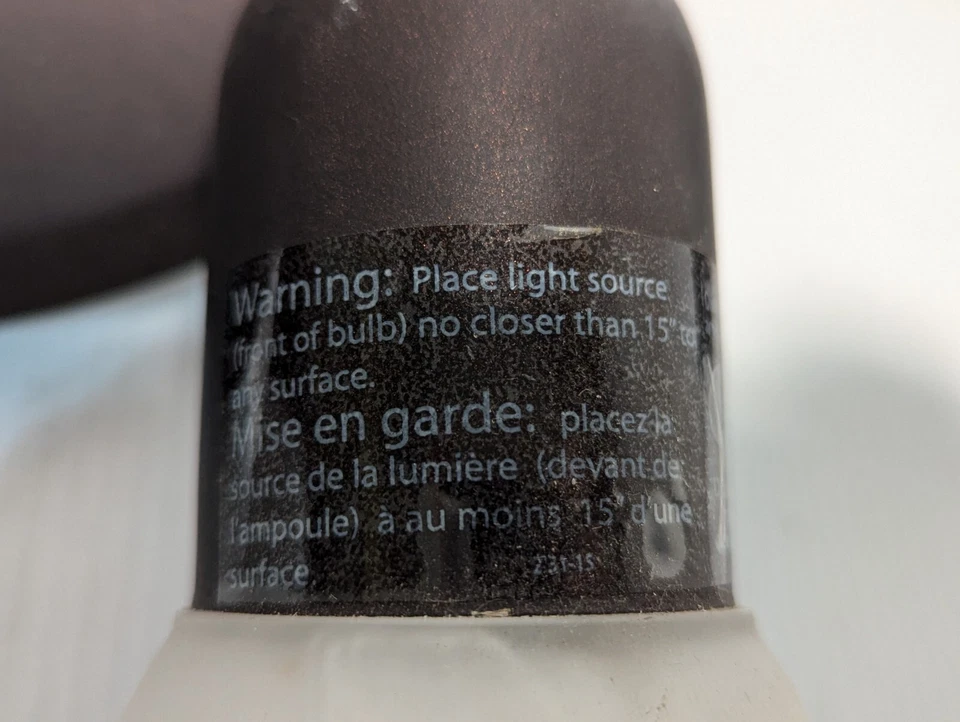 Canarm ICW93-M яшмовая регулируемая яркость тройная головка потолочное/настенное крепление бронза - Изображение 3 из 3