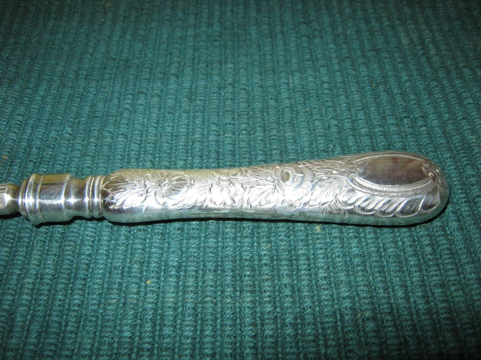 ELECTRO POTOSÍ de corte británico de lujo de la década de 1880, Birmingham Inglaterra CUCHARA DE MIGA DE BUTLER Foto 3 de 4