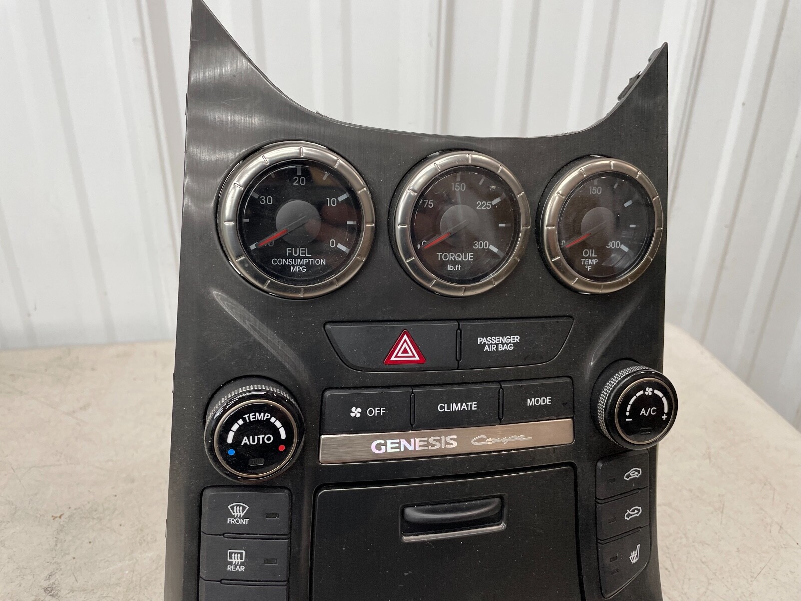 20132016 Hyundai Genesis Coupe Temperature Control USB Hazard Gauge