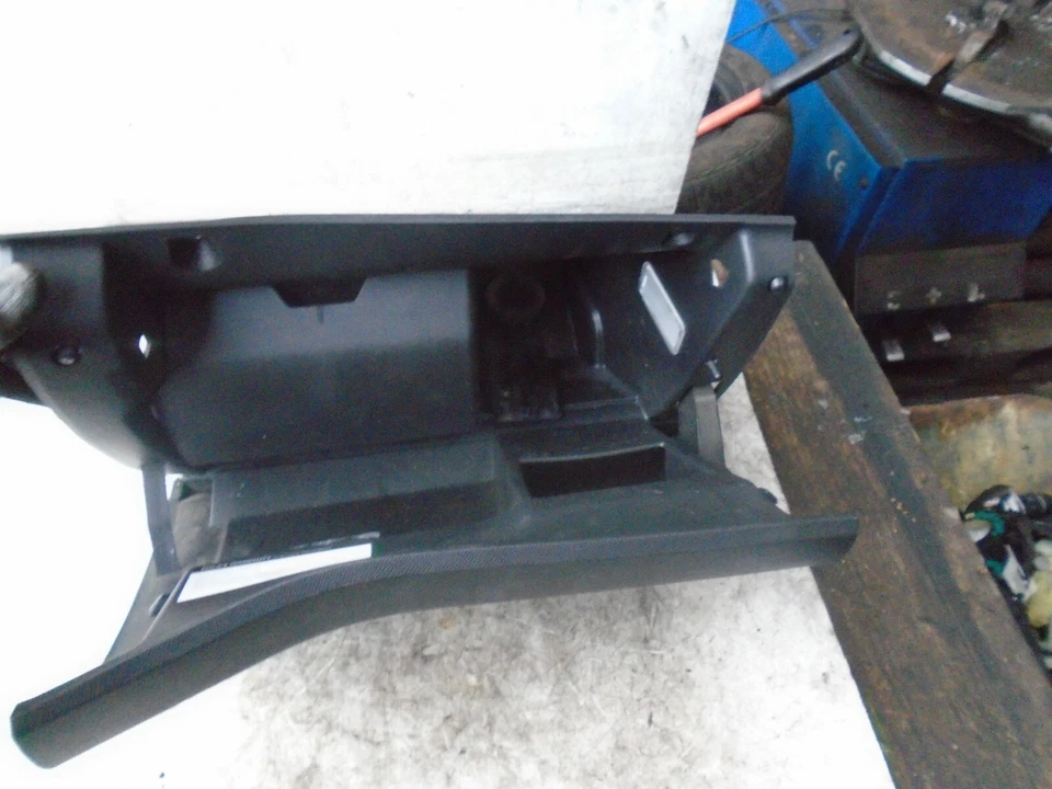 GUANTERA LADO PASAJERO DELANTERO PEUGEOT 308 2018 MK2 T9 NSF Foto 2 de 4