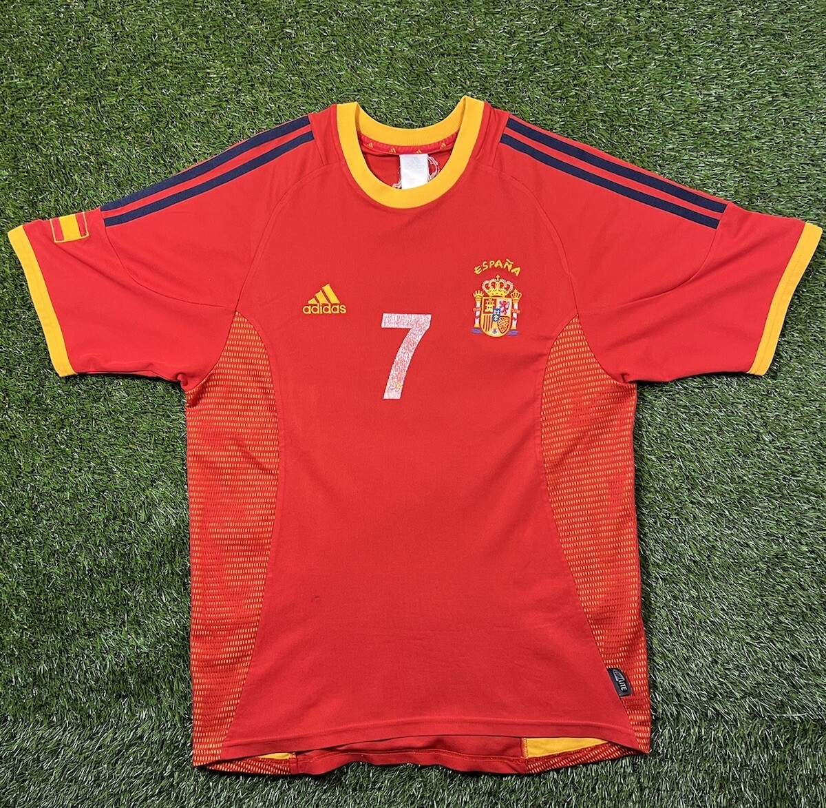 Vintage Spain Adidas Home Football Raul #7 2002 Shirt/Soccer
