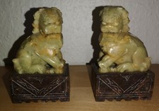 Chinesische Fu Hunde aus Speckstein, handgeschnitzt