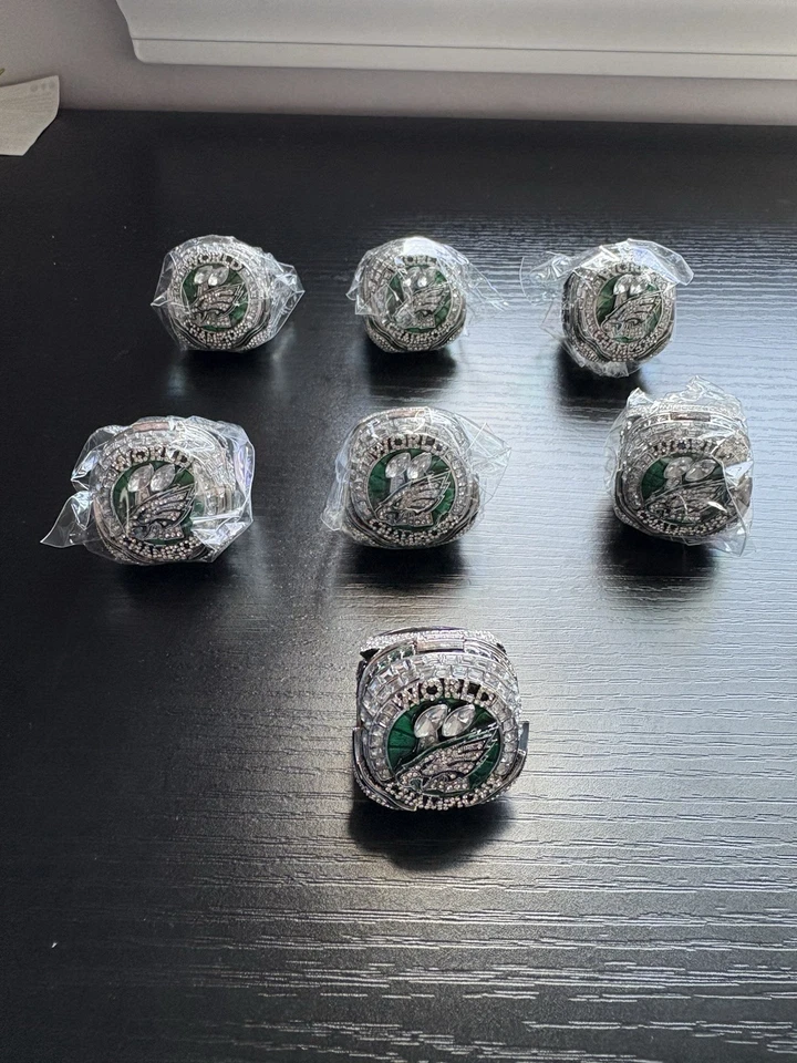 Anillo Eagles 2025 Fan Collectors - Recuerdos de fútbol de recuerdo talla 11. ¡PESADO!! Foto 3 de 4