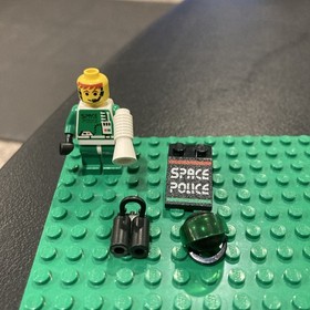 1992 LEGO Space Police 2 minifigure with air tanks 6897 6957 6984 sp037 Vintage