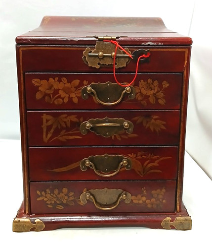VTG Asian Red Lacquered Jewelry Box