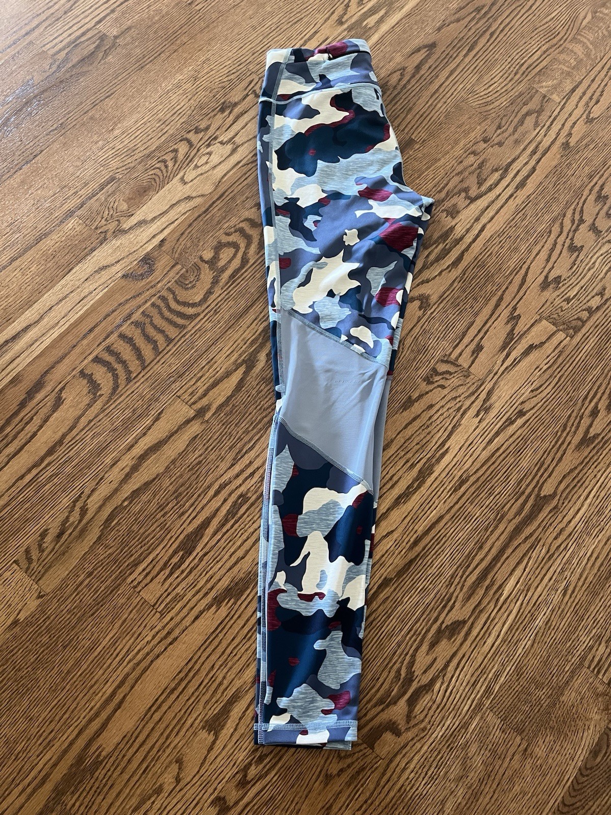 Mid-Rise Elevate Lightweight Compression Leggings… - image 2