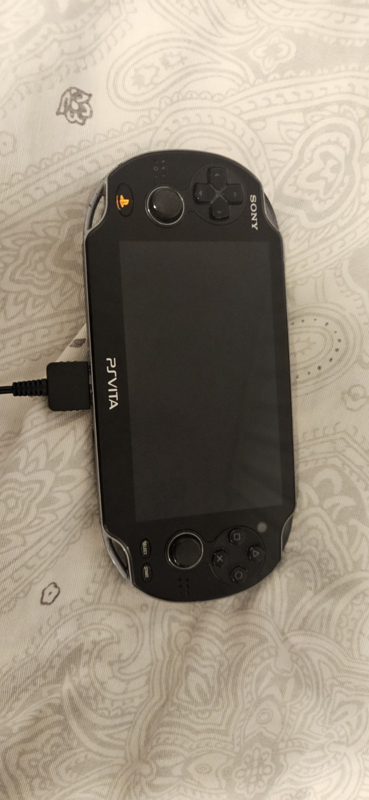 Sony PS Vita PCH-1004 (oled) Handheld-System, Schwarz, 8GB & 64GB Speicher