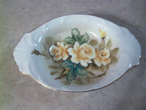 Vintage Hand-Painted Gold Edge Porcelain Candy Mint Dish - Yellow Roses - Picture 5 of 10