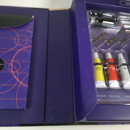 Walter Foster Calligraphy and Illumination Deluxe Art Set for Aspiring Artists - Picture 10 of 11