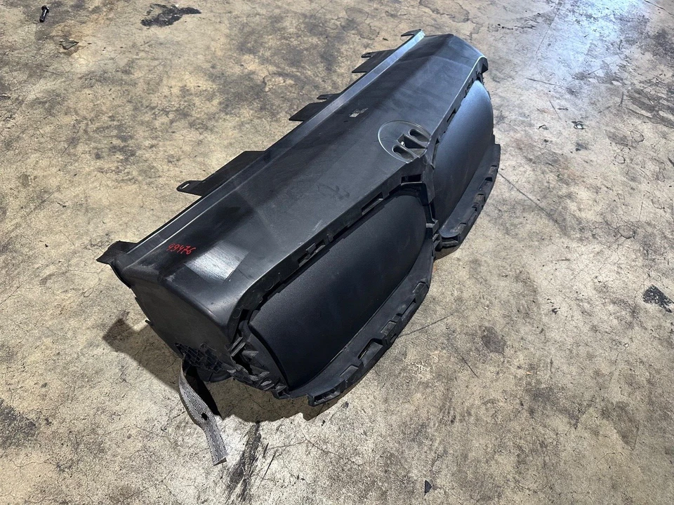 Genuine 2020-2021 BMW 228i M235i xDRIVE GRAN COUPE AIR DUCT W/ AIR FLAP OEM 13K - Image 2 of 4