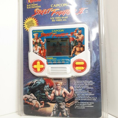 Street Fighter II Vintage 1992 Capcom LCD Electronic Hand