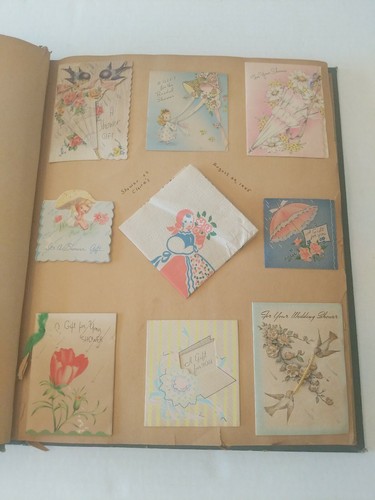 Vintage Scrapbook Filled With 86 Used Greeting Cards From The 1940s - Picture 2 of 12