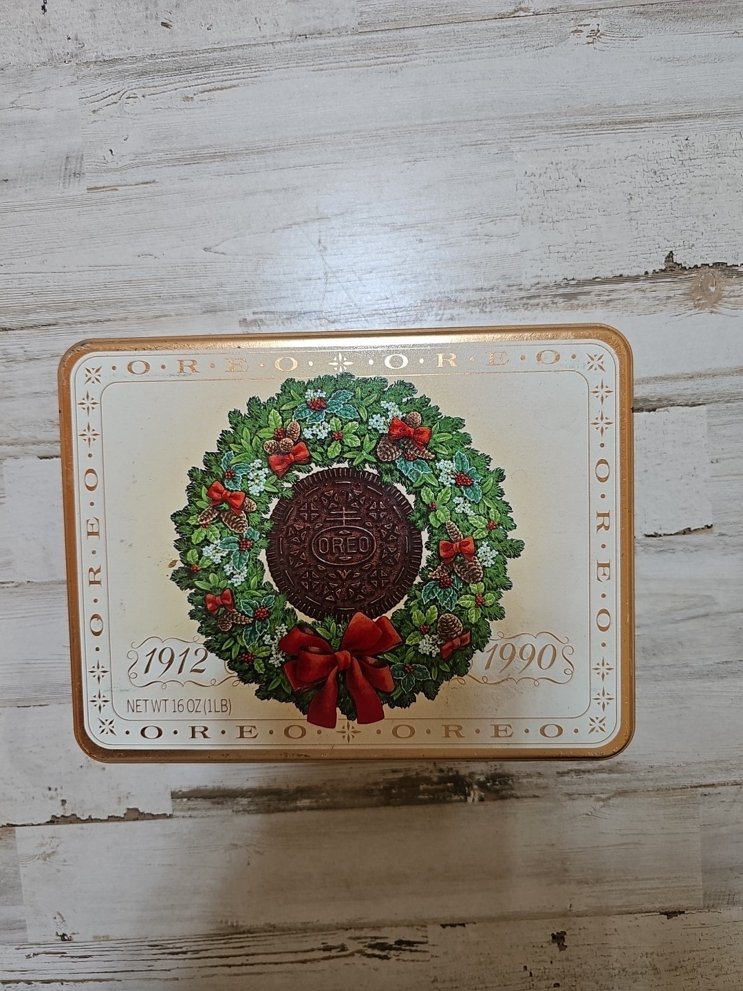 Vintage Oreo Holiday Wishes 1990 Storage Tin Container Collectible Christmas 