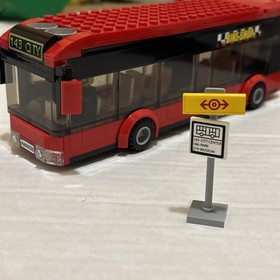LEGO CITY Lot - Minifigures, Police, Bus, Plane - Pieces From: 60026, 4439, 3182