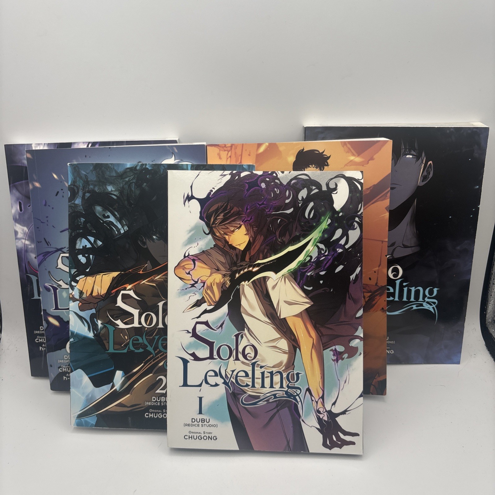 Cómic Manwha Solo Leveling Volumes 1-4/6/7 en inglés
